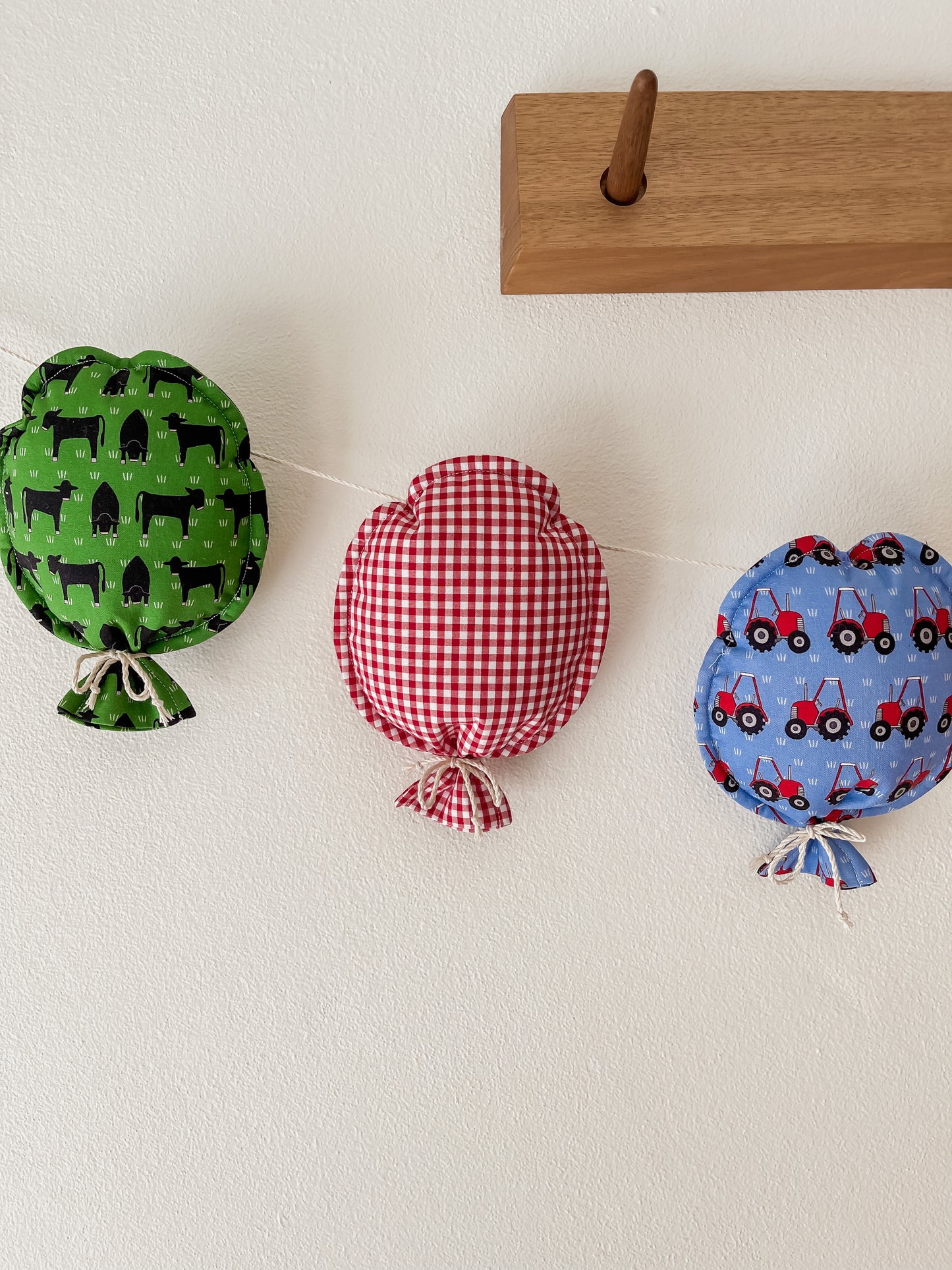 Mini Farm Balloon Garland