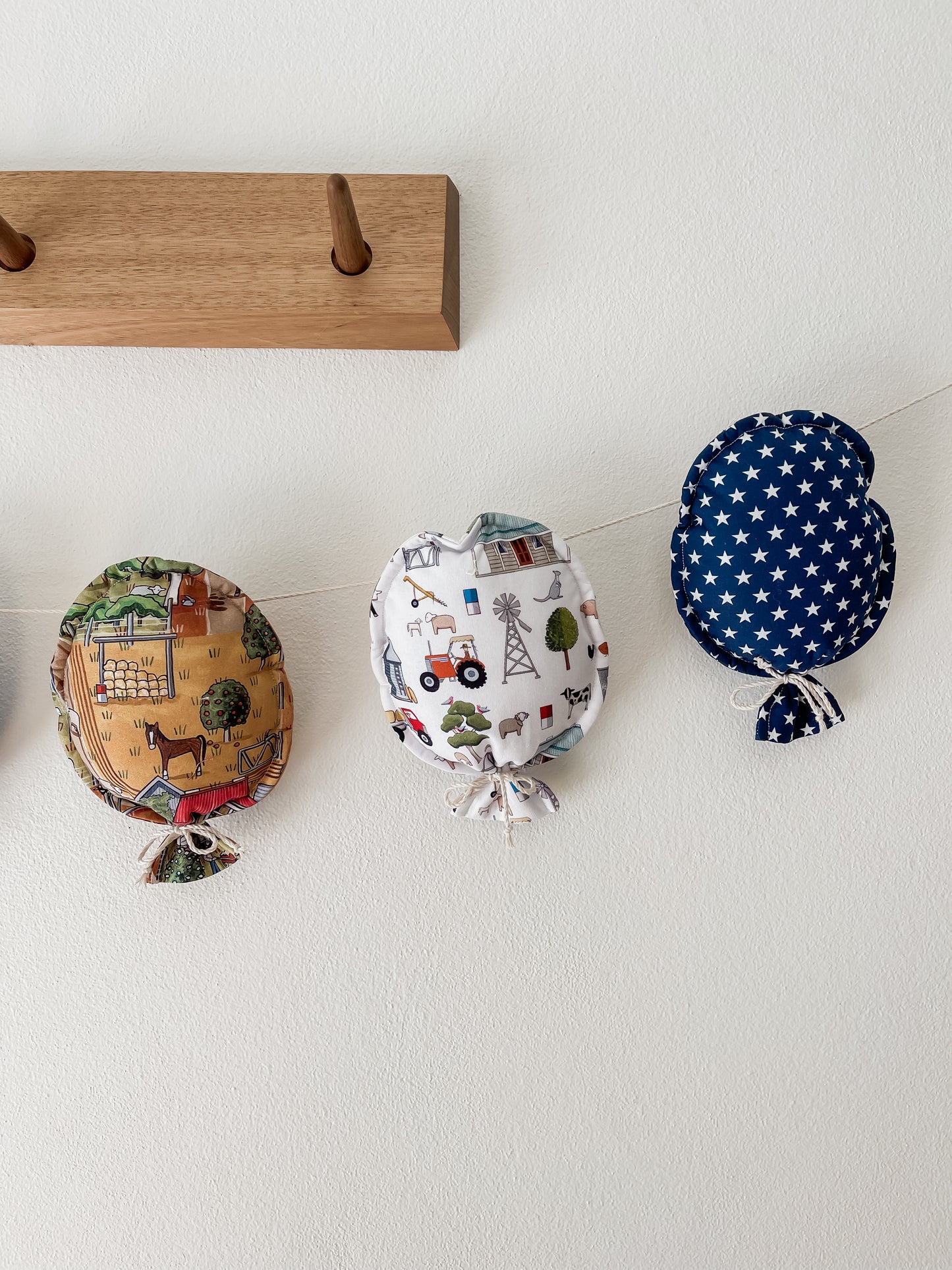 Mini Farm Balloon Garland