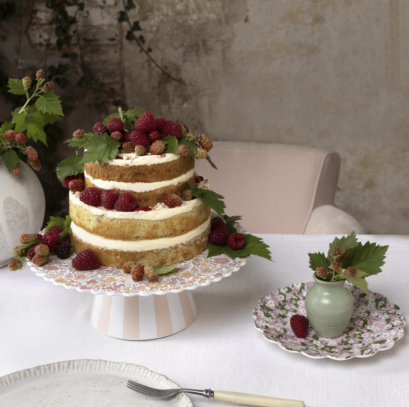 Meri Meri x Liberty Reusable Cake Stand